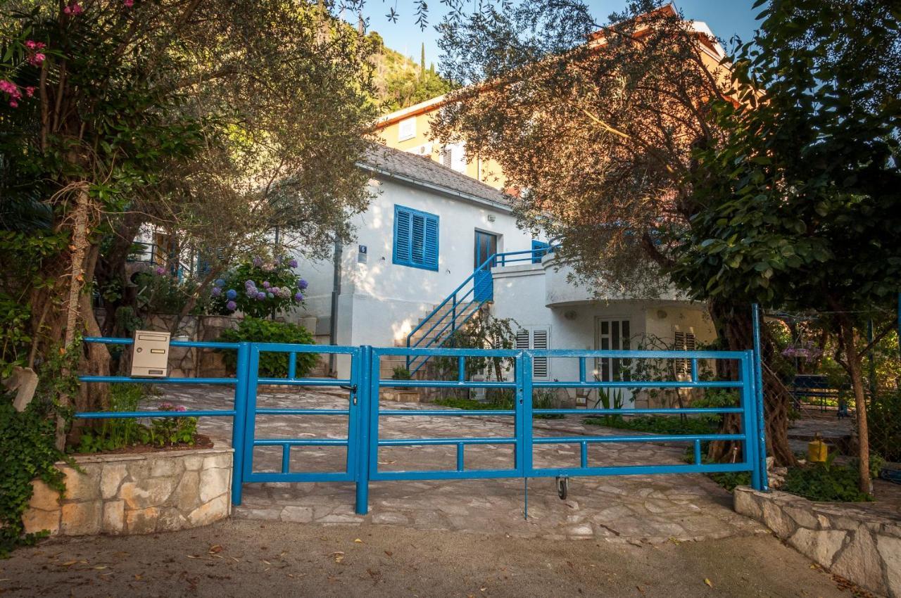 Apartments Villa Petranovic บุดวา ภายนอก รูปภาพ